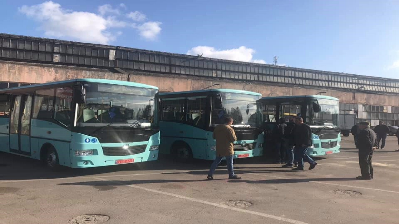 Нові автобуси на рейсі: прибули перші три 